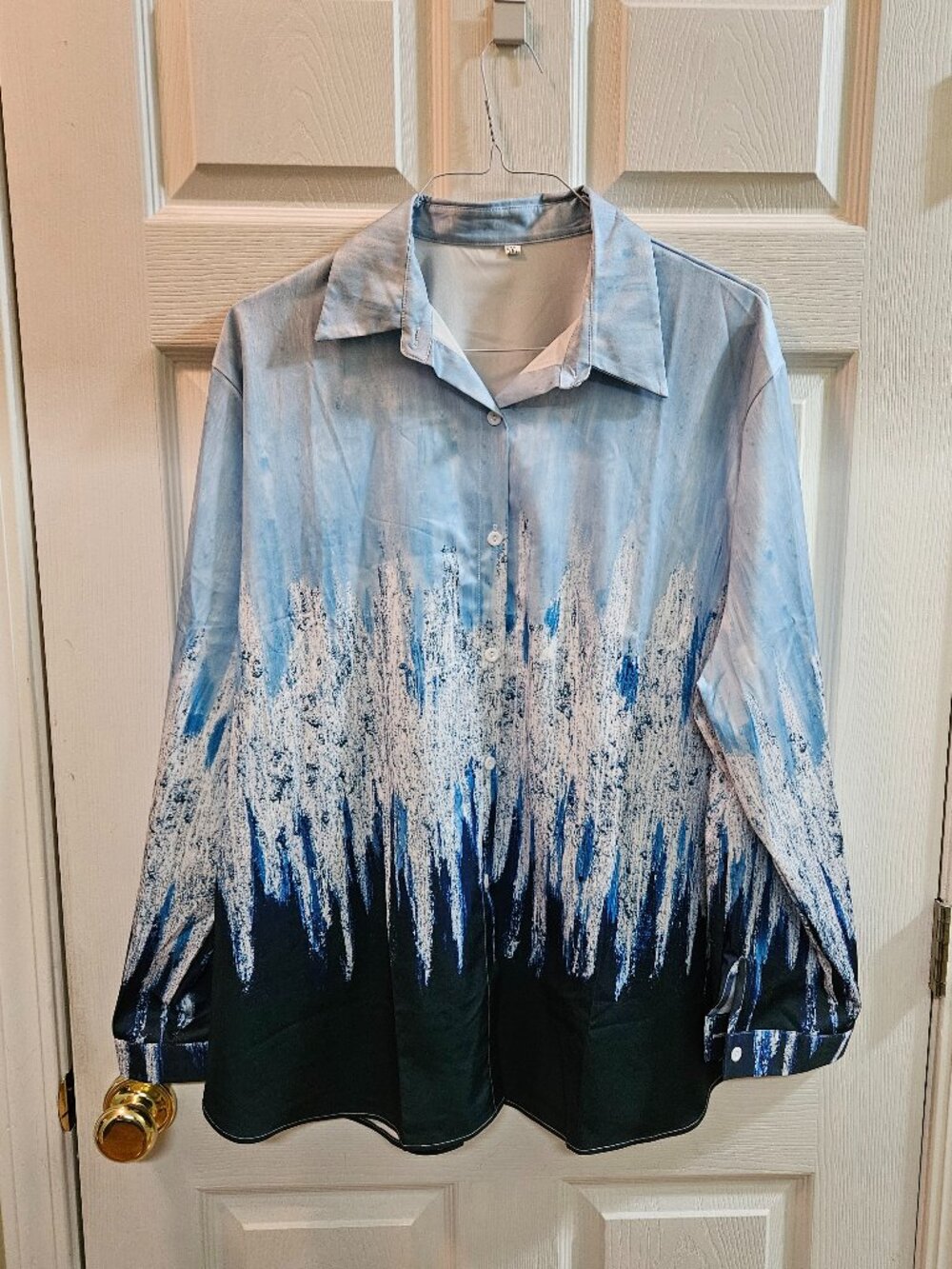 NWOT:  Women's Blue White & Navy Western Look Plus Size Button Down Shirt